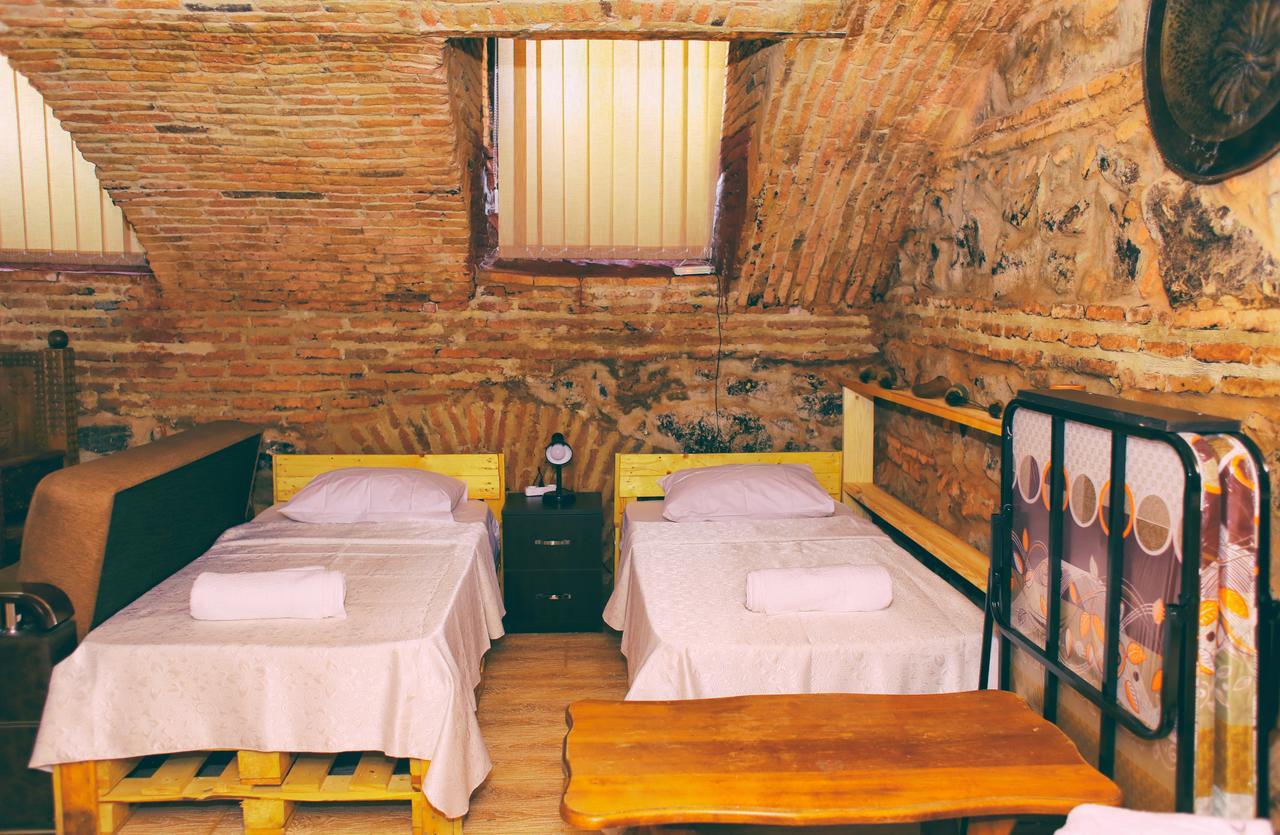 Guest House Kakabadzeebi 9 Tbilisi Exterior photo